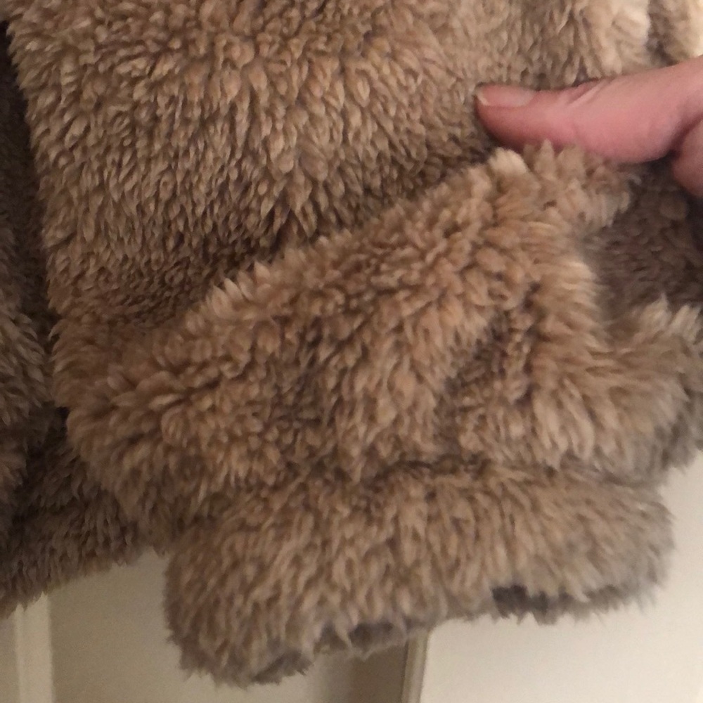 Teddy Jacket 🤎🧸 - Picture 3 of 5